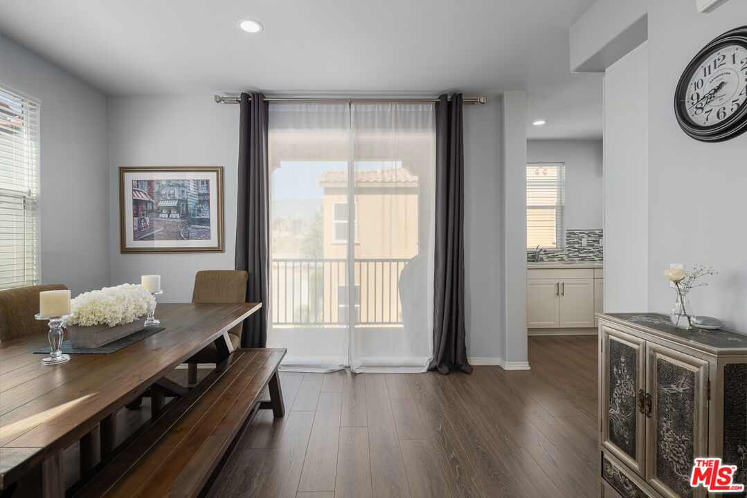 281 Mar Vista Avenue, Unit 19 Pasadena, CA 91106 - Photo 2 of 16