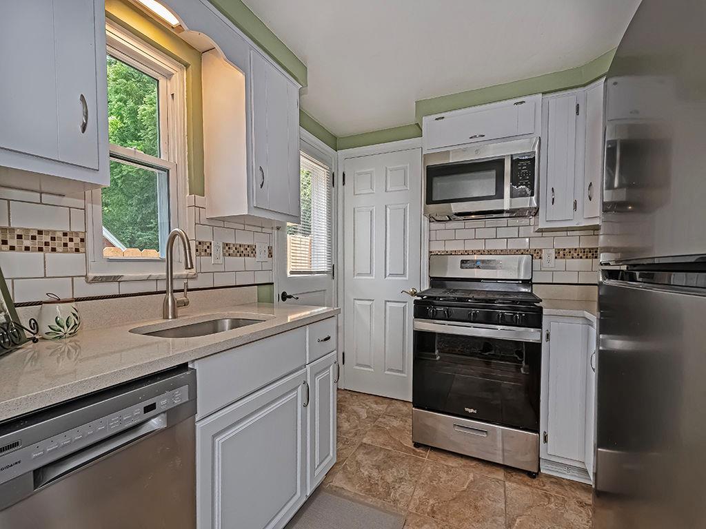 1312 Main Street Bridgeville, PA 15017 - Photo 11 of 23