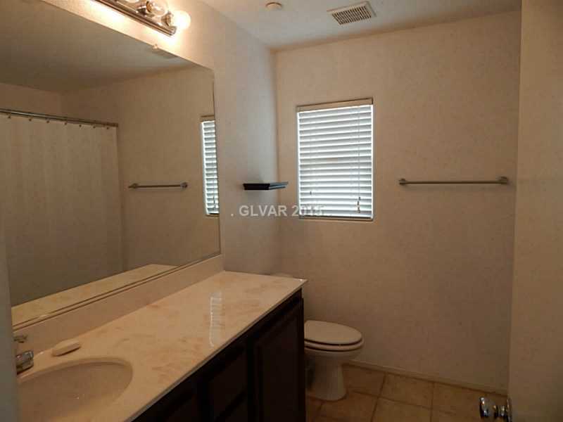 1165 Paradise River Road Henderson, NV 89002 - Photo 25 of 35 Property Photo. Master bath with tub & shower combo.