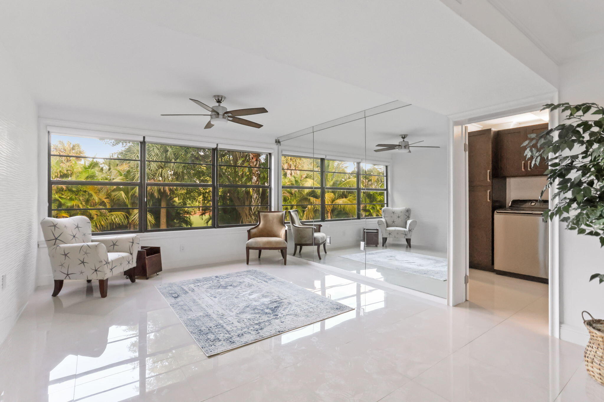 6073 Balboa Circle, Unit 201 Boca Raton, FL 33433 - Photo 16 of 40 Living room