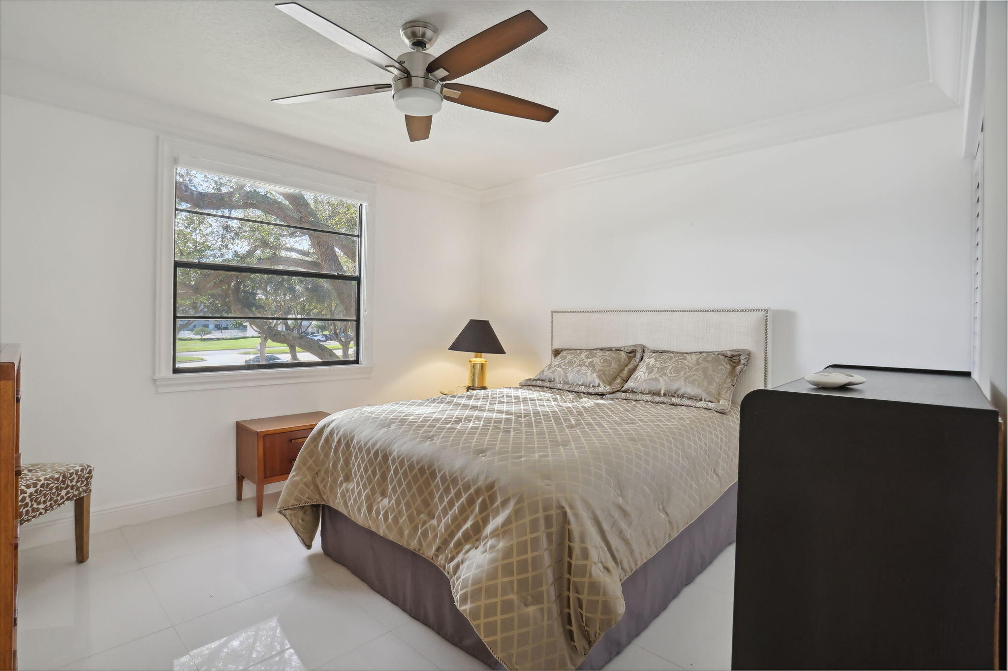 6073 Balboa Circle, Unit 201 Boca Raton, FL 33433 - Photo 18 of 40 2nd Bedroom