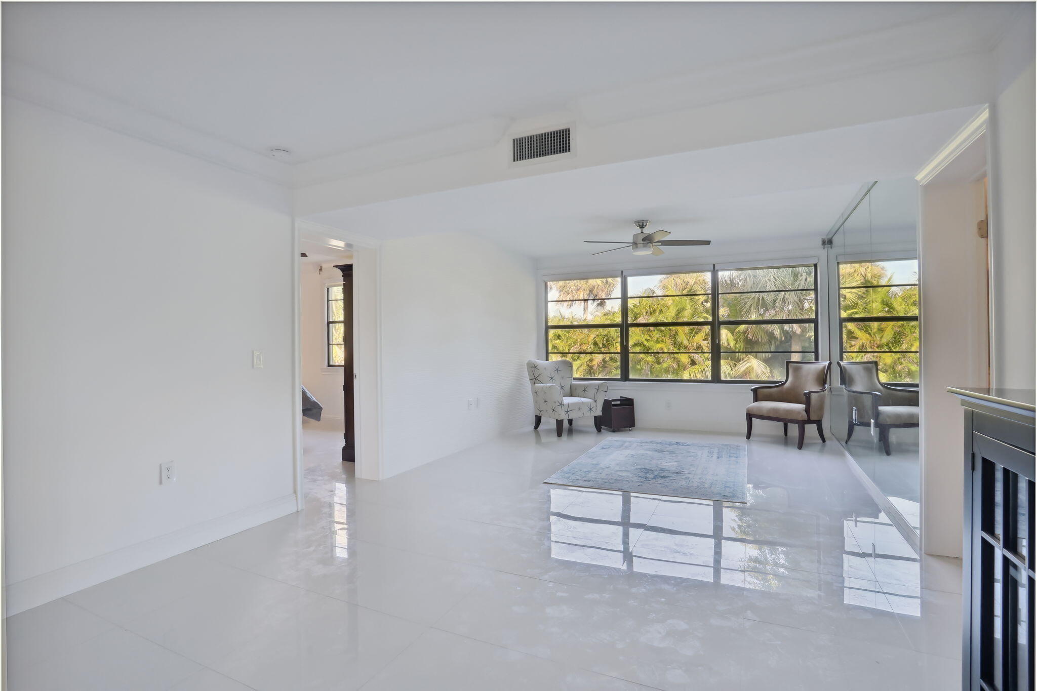 6073 Balboa Circle, Unit 201 Boca Raton, FL 33433 - Photo 24 of 40 Living room