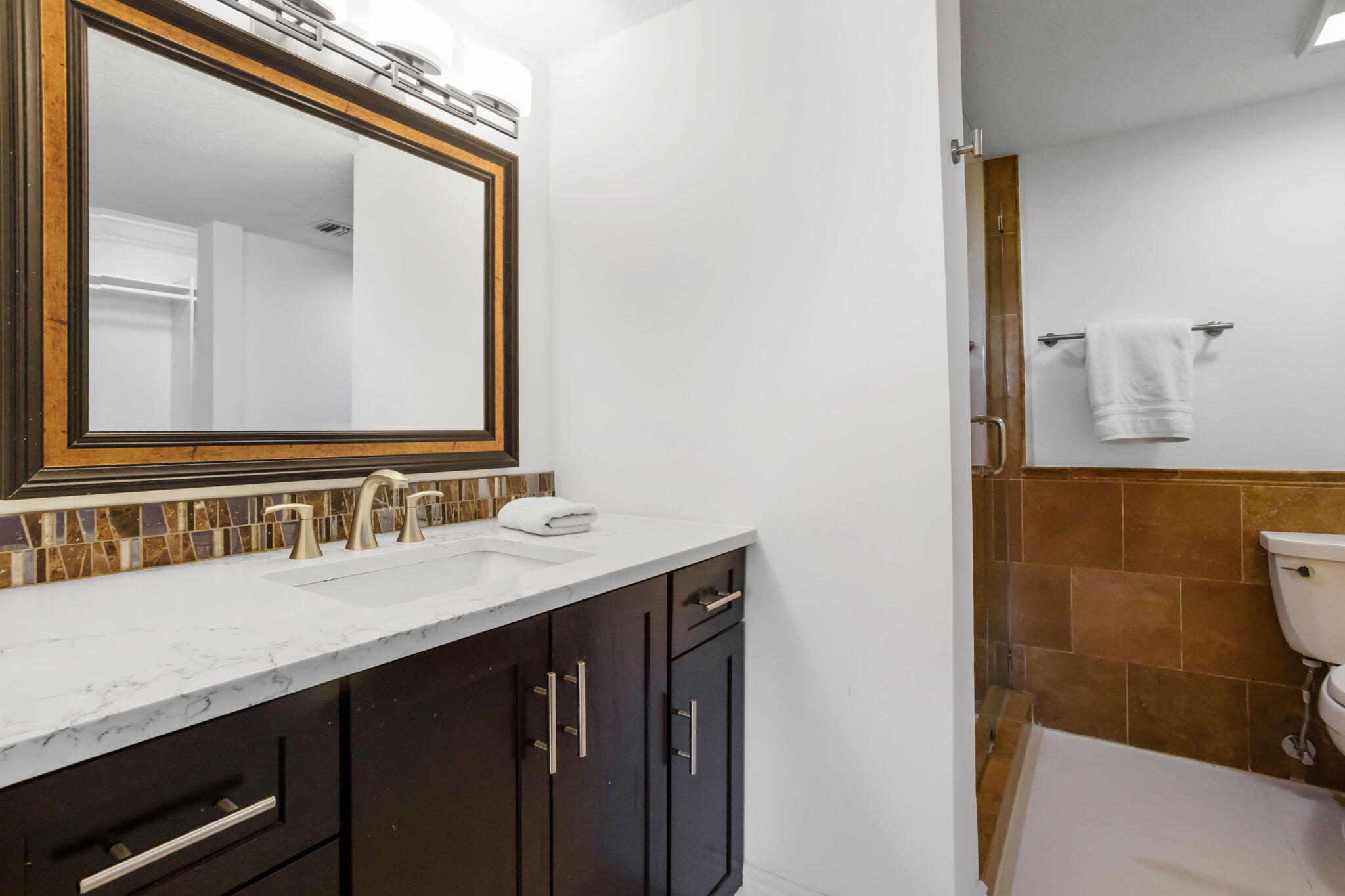 6073 Balboa Circle, Unit 201 Boca Raton, FL 33433 - Photo 8 of 40 Bathroom 1