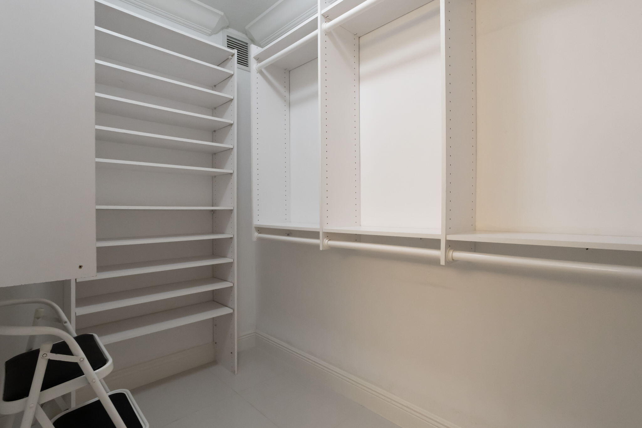 6073 Balboa Circle, Unit 201 Boca Raton, FL 33433 - Photo 9 of 40 Walk-in closet