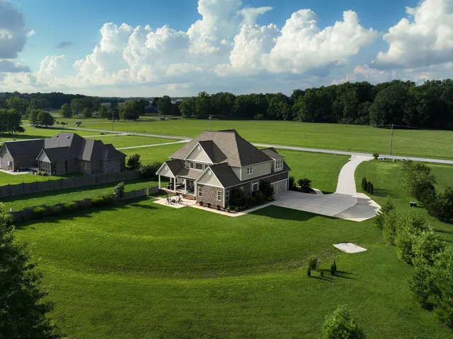 $875,000 | 251 Old Shelbyville Highway, Tullahoma, TN 37388