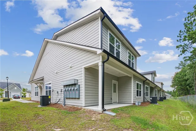 $2,124 | 201 Powers Pass, Unit NUTMEG, Bloomingdale, GA 31302