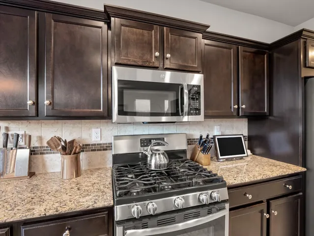 $415,000 | 1573 Joy Drive, Clovis, CA 93619