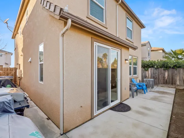 $415,000 | 1573 Joy Drive, Clovis, CA 93619