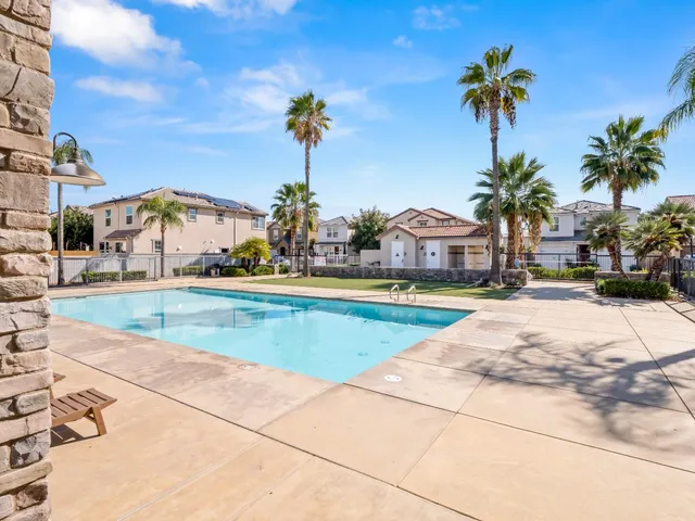 $415,000 | 1573 Joy Drive, Clovis, CA 93619