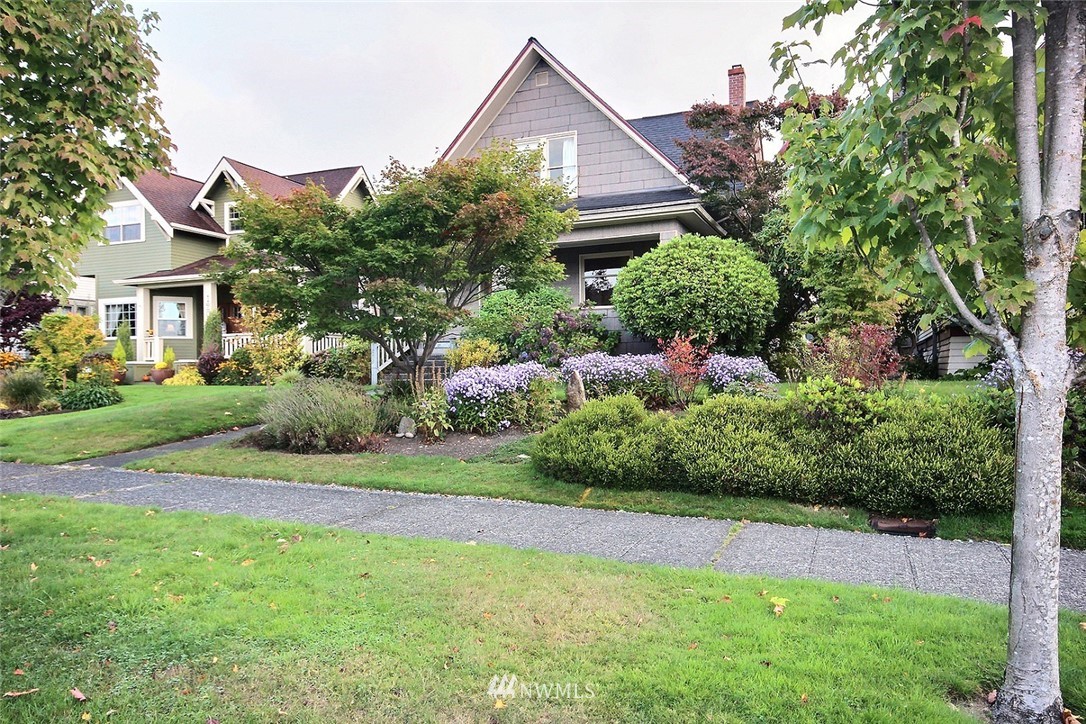 1209 Rucker Avenue Everett, WA 98201 - Photo 1 of 19