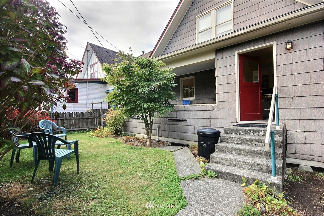 1209 Rucker Avenue Everett, WA 98201 - Photo 5 of 19