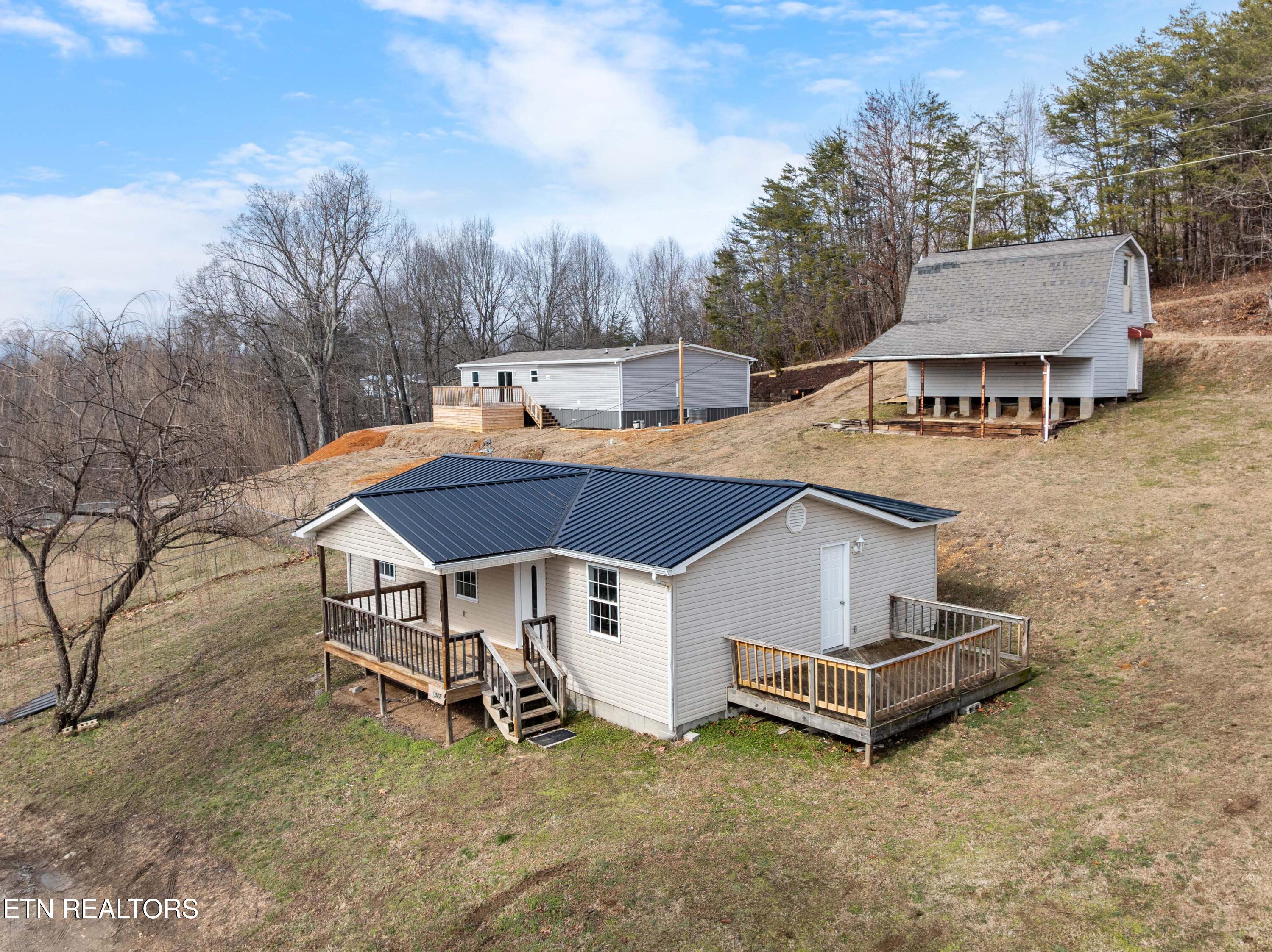 1327 Pinecrest Road Jacksboro, TN 37757 - Photo 19 of 20 DJI_0910