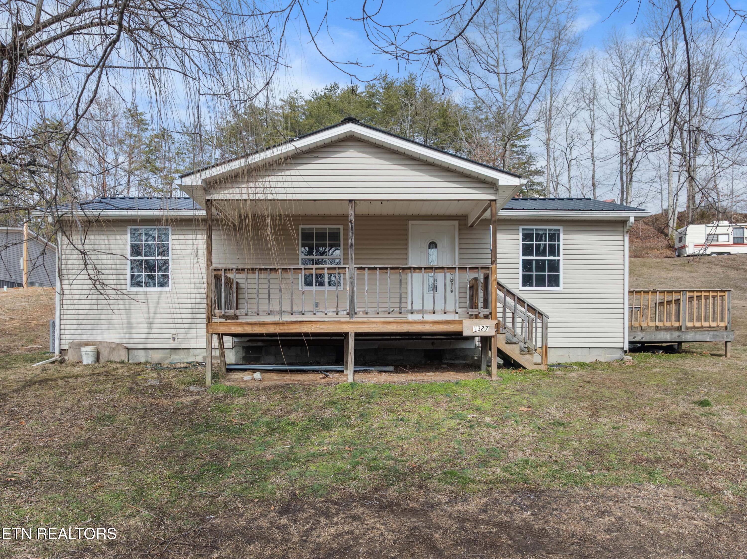 1327 Pinecrest Road Jacksboro, TN 37757 - Photo 2 of 20 DJI_0903