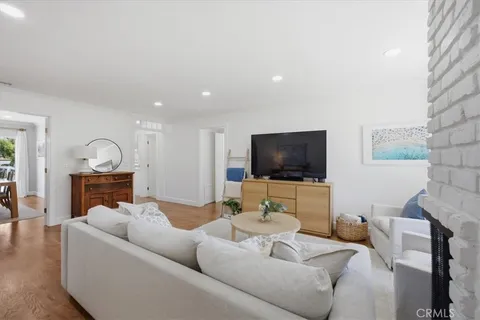 $2,749,000 | 1315 6th Street, Manhattan Beach, CA 90266