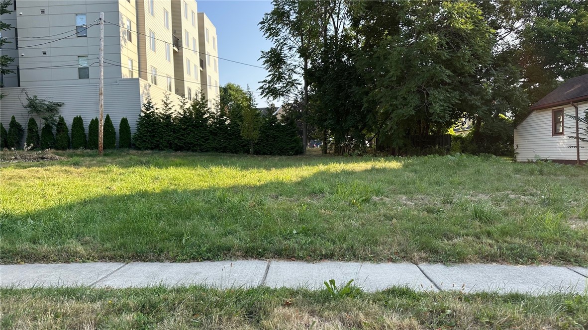 16 Gold Street Rochester, NY 14620 - Photo 2 of 3