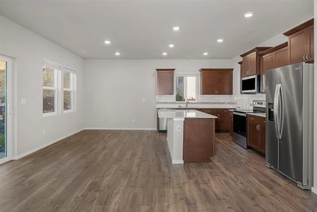 $449,995 | 3553 South Blake Lane, Spokane, WA 99206