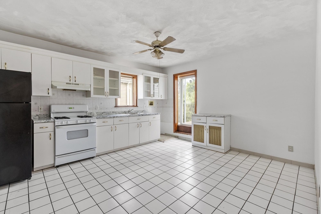 495 Main Street Medford, MA 02155 - Photo 16 of 41