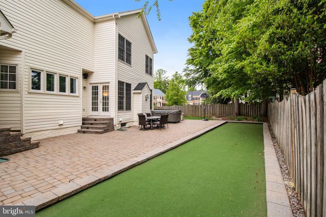 $1,200,000 | 6810 Carawood Court, Springfield, VA 22150