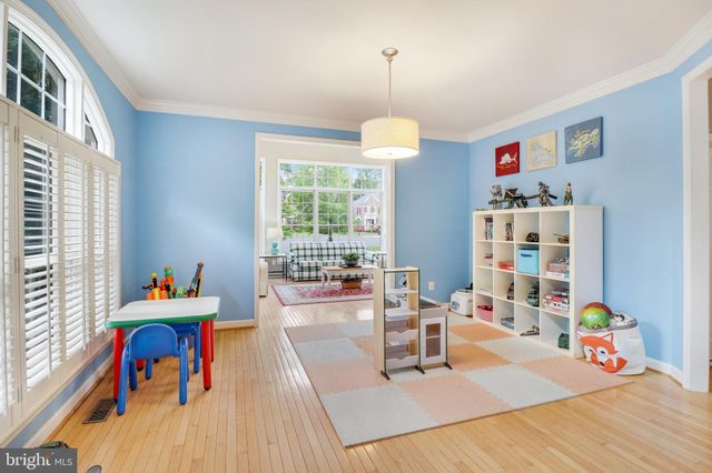 $1,200,000 | 6810 Carawood Court, Springfield, VA 22150