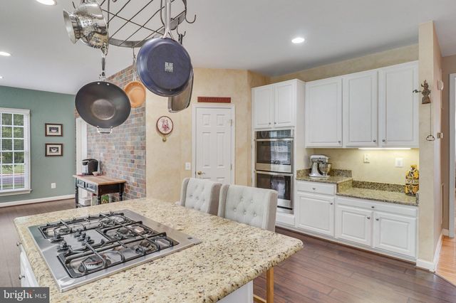 $1,200,000 | 6810 Carawood Court, Springfield, VA 22150