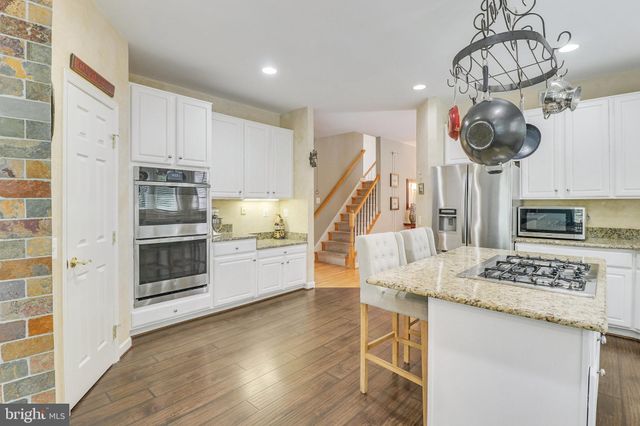 $1,200,000 | 6810 Carawood Court, Springfield, VA 22150