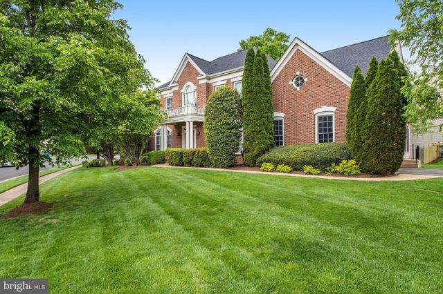 $1,200,000 | 6810 Carawood Court, Springfield, VA 22150