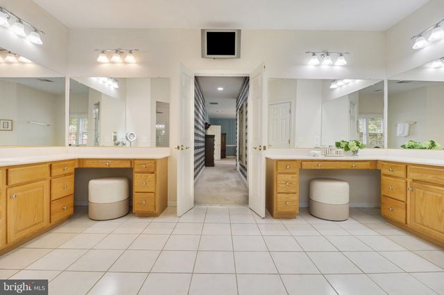 $1,200,000 | 6810 Carawood Court, Springfield, VA 22150