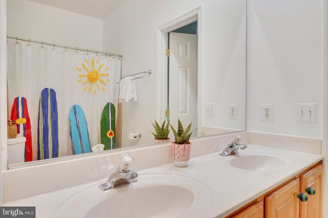 $1,200,000 | 6810 Carawood Court, Springfield, VA 22150