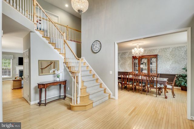 $1,200,000 | 6810 Carawood Court, Springfield, VA 22150