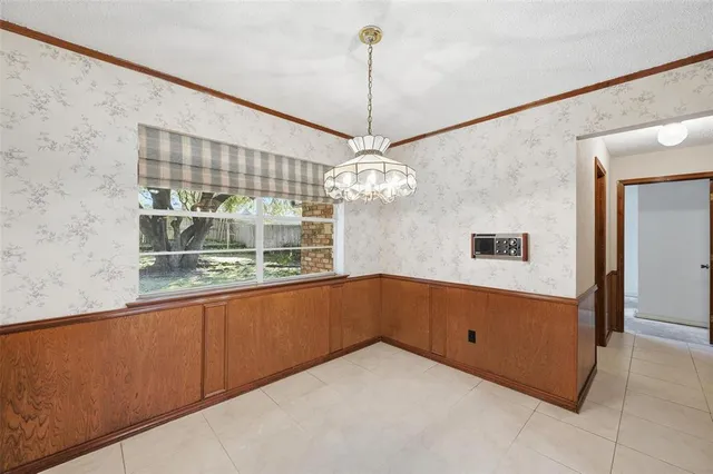 $370,000 | 904 Shelley Drive, Arlington, TX 76012