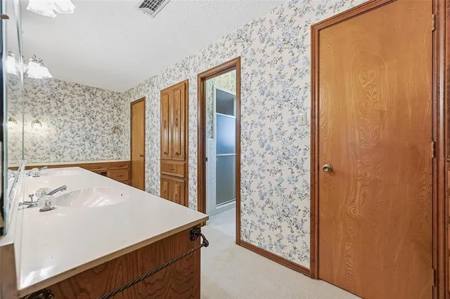 $370,000 | 904 Shelley Drive, Arlington, TX 76012