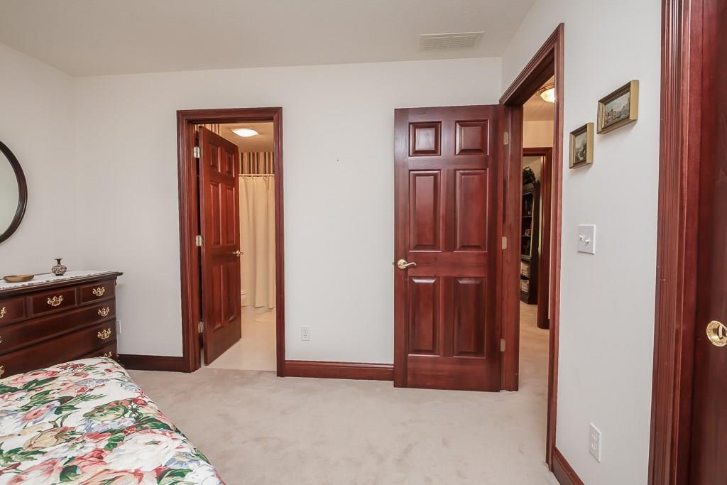 1310 Kingsgate Road Springfield, OH 45503 - Photo 21 of 65