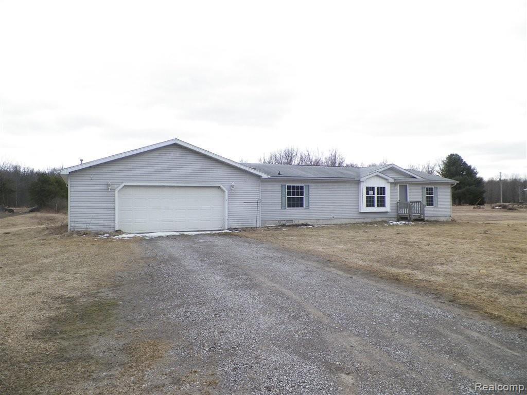 5675 Murphy Lake Road Millington, MI 48746 - Photo 16 of 18 262-161381 - Front.JPG