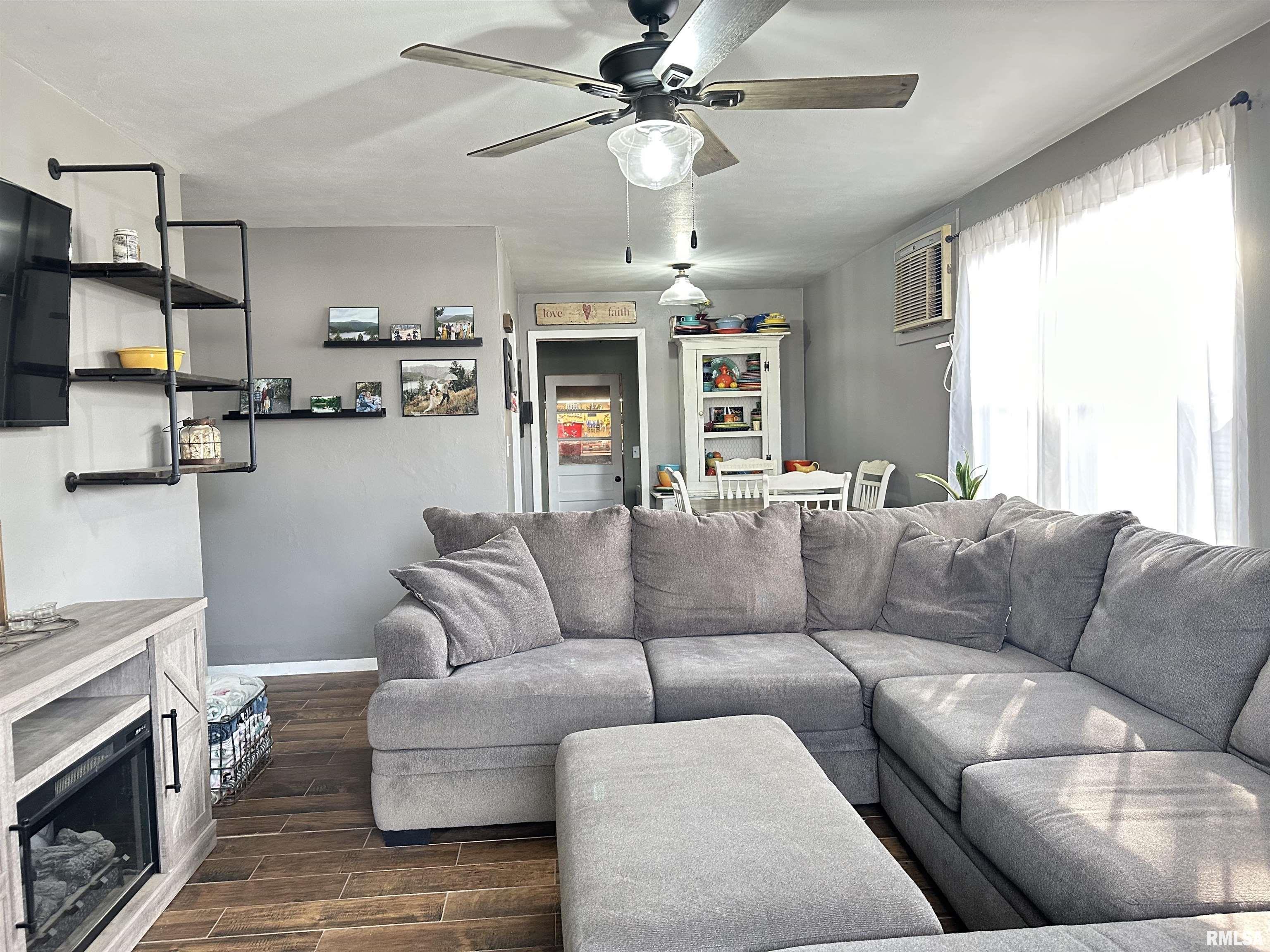 118 Cahokia Road Marquette Heights, IL 61554 - Photo 8 of 45 Gallery Image 8