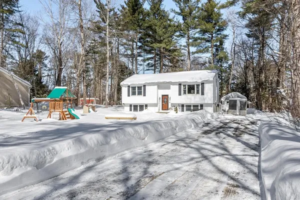 $435,000 | 6 Balsam Drive, Ashburnham, MA 01430