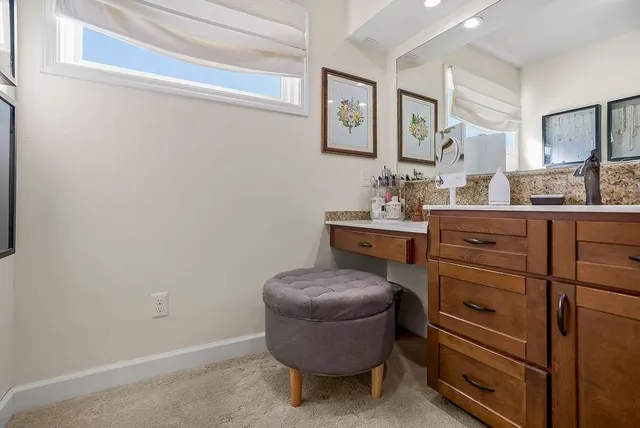 $449,900 | 440 West Skylark Circle, Gardner, KS 66030