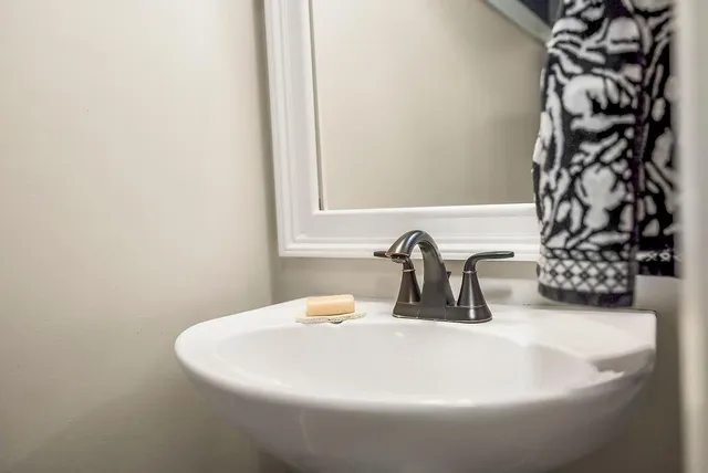 $449,900 | 440 West Skylark Circle, Gardner, KS 66030