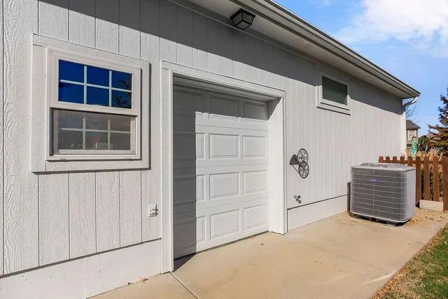 $449,900 | 440 West Skylark Circle, Gardner, KS 66030