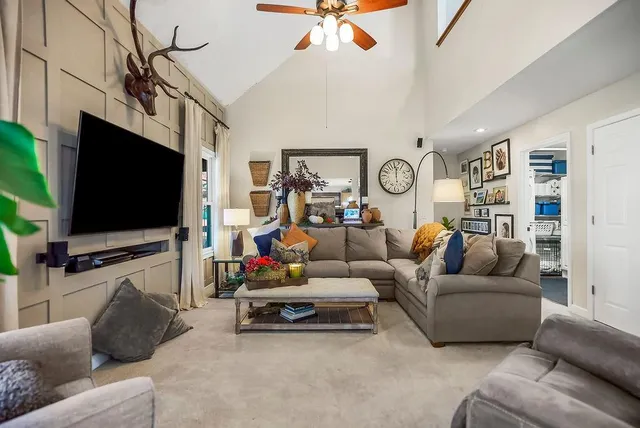 $449,900 | 440 West Skylark Circle, Gardner, KS 66030