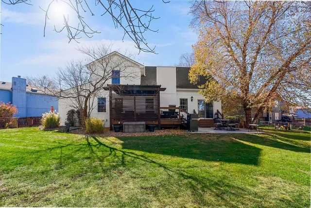 $449,900 | 440 West Skylark Circle, Gardner, KS 66030