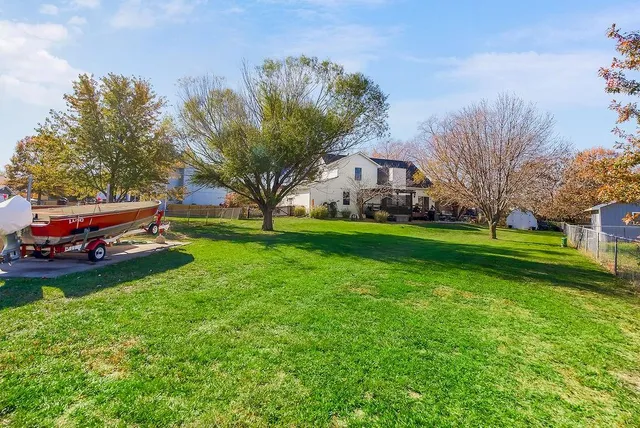 $449,900 | 440 West Skylark Circle, Gardner, KS 66030