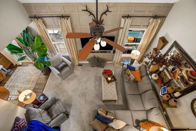 $449,900 | 440 West Skylark Circle, Gardner, KS 66030