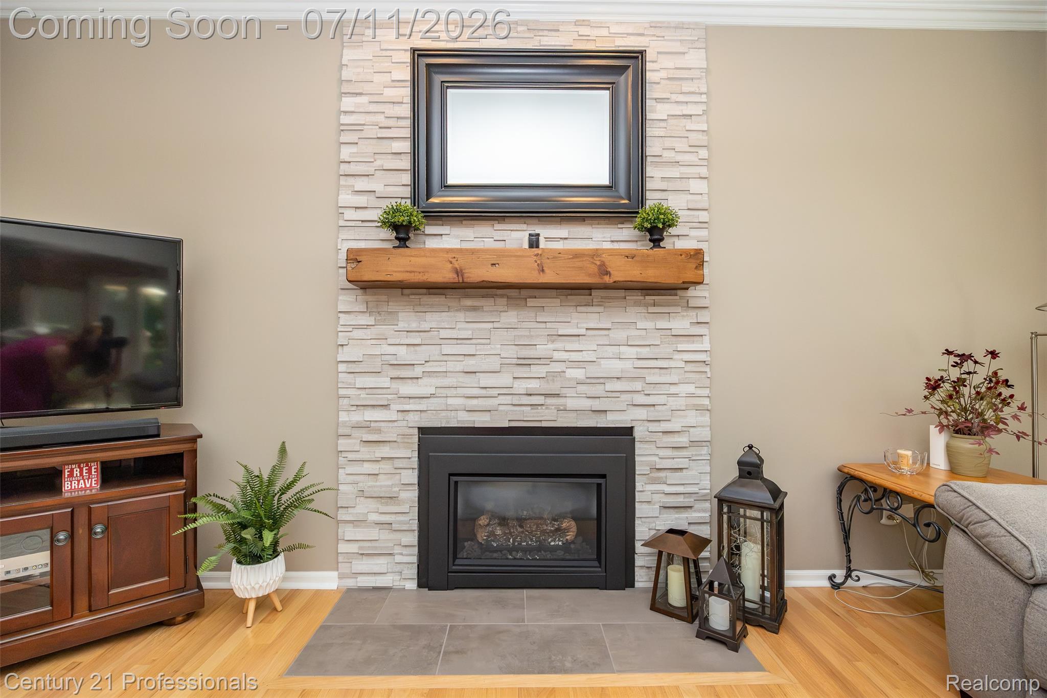 689 Woodfield Way Rochester, MI 48307 - Photo 9 of 61 689_Woodfield_RHills_26.jpg