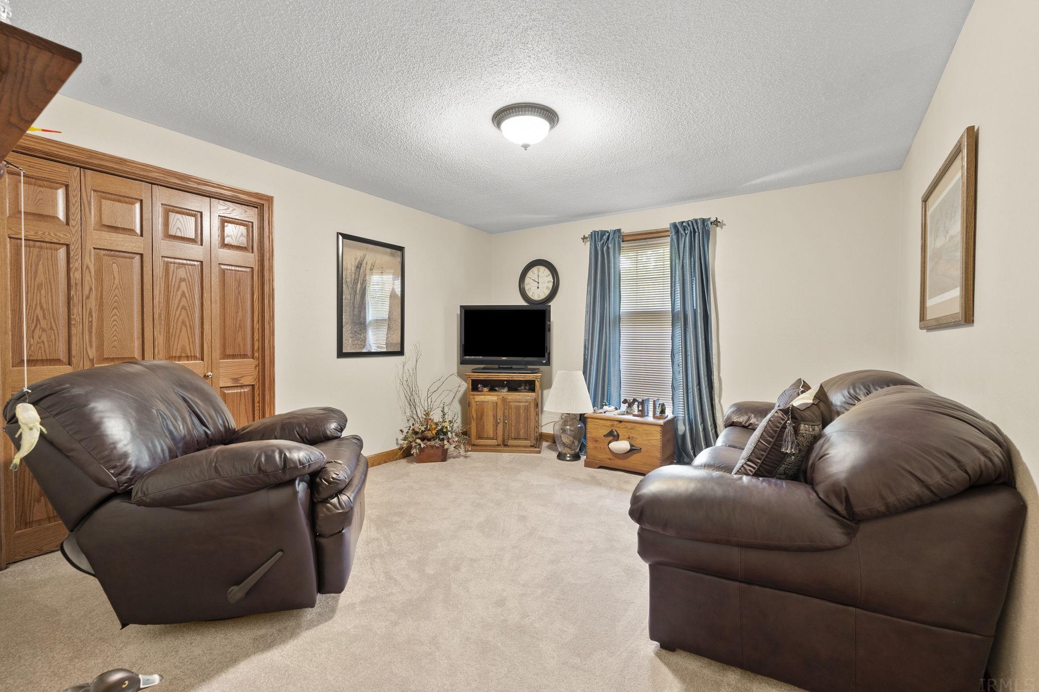 2670 West Division Road Huntington, IN 46750 - Photo 22 of 34 Gallery Image 22