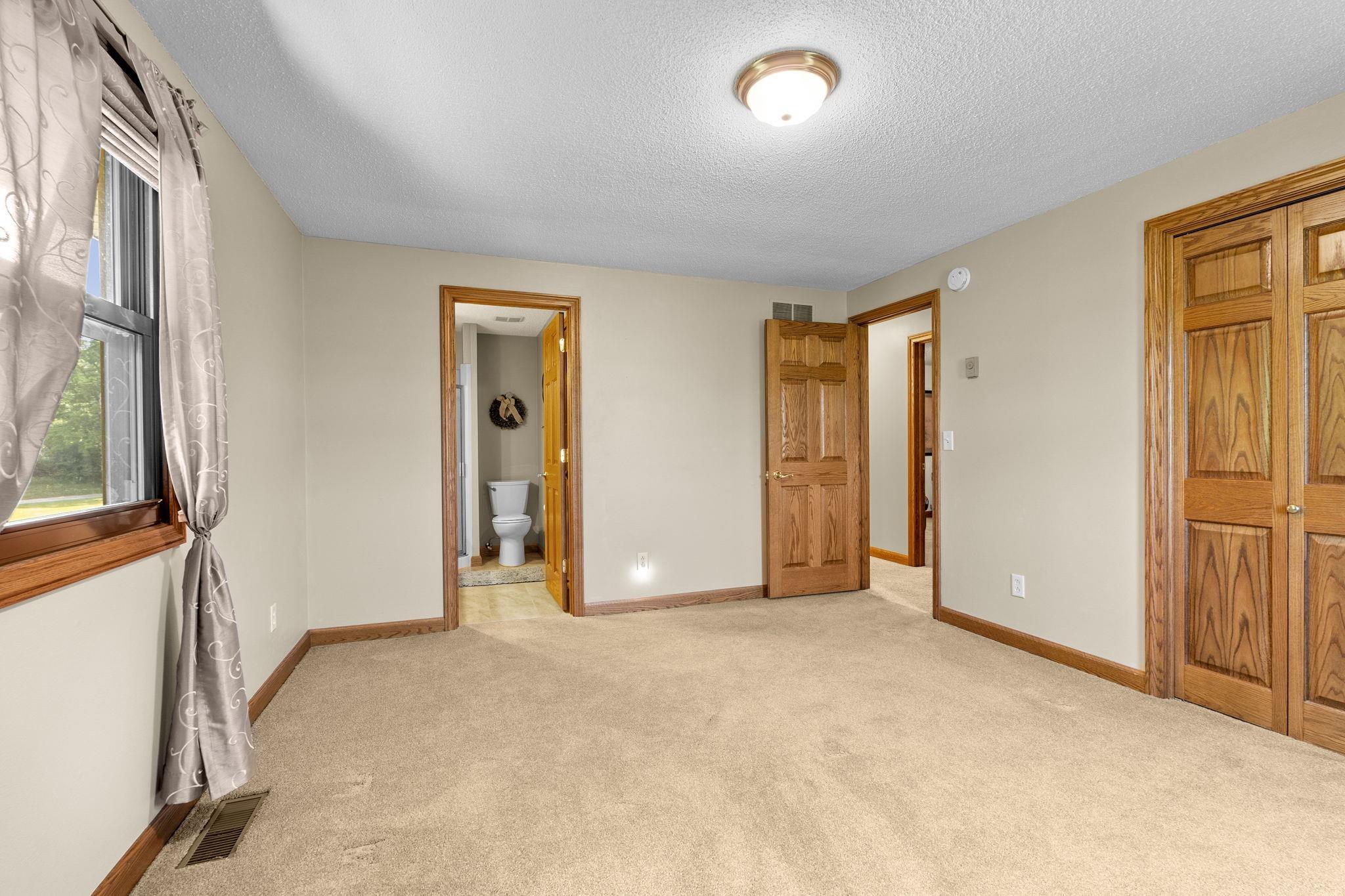 2670 West Division Road Huntington, IN 46750 - Photo 27 of 34 Gallery Image 27