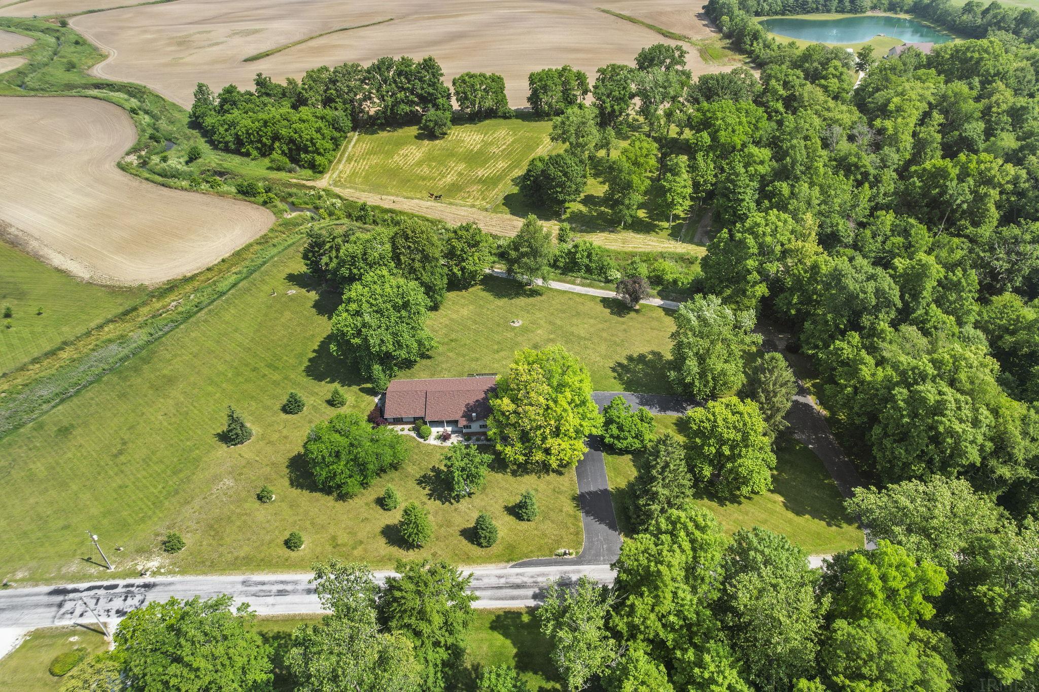 2670 West Division Road Huntington, IN 46750 - Photo 4 of 34 Gallery Image 4