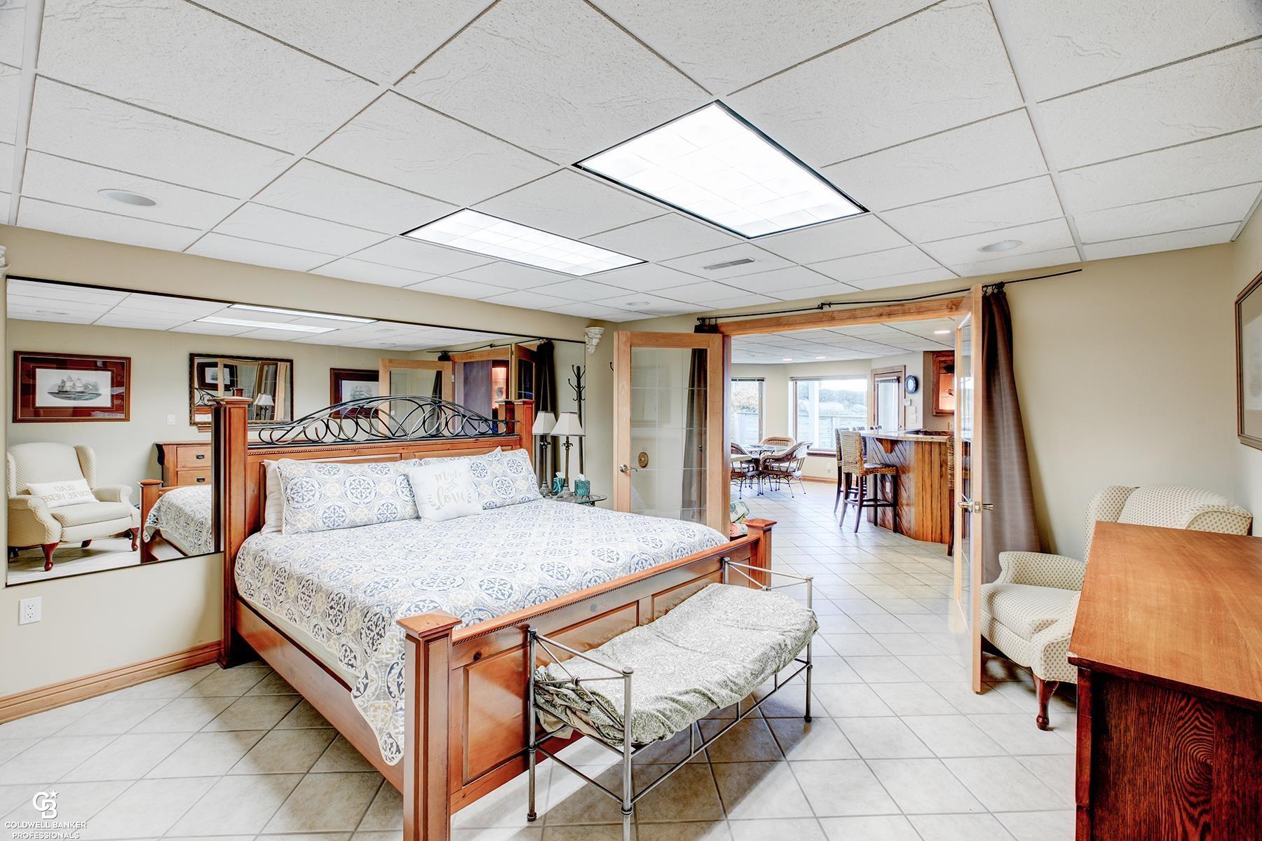 3864 North Lakeshore Road Deckerville, MI 48427 - Photo 64 of 88 50107318-63.JPG