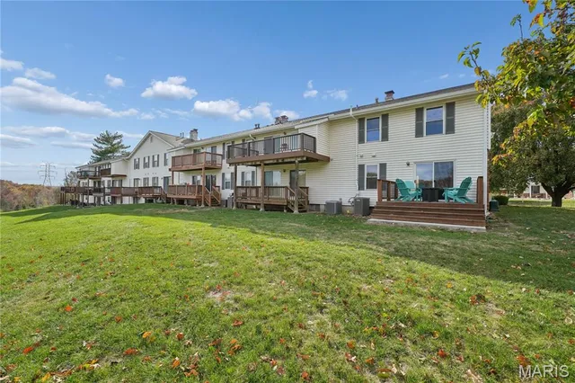 $175,000 | 1003 Hidden Ridge Trail, Valley Park, MO 63088