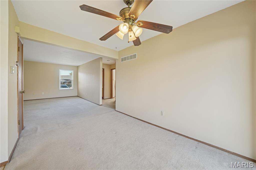 1003 Hidden Ridge Trail Valley Park, MO 63088 - Photo 8 of 29