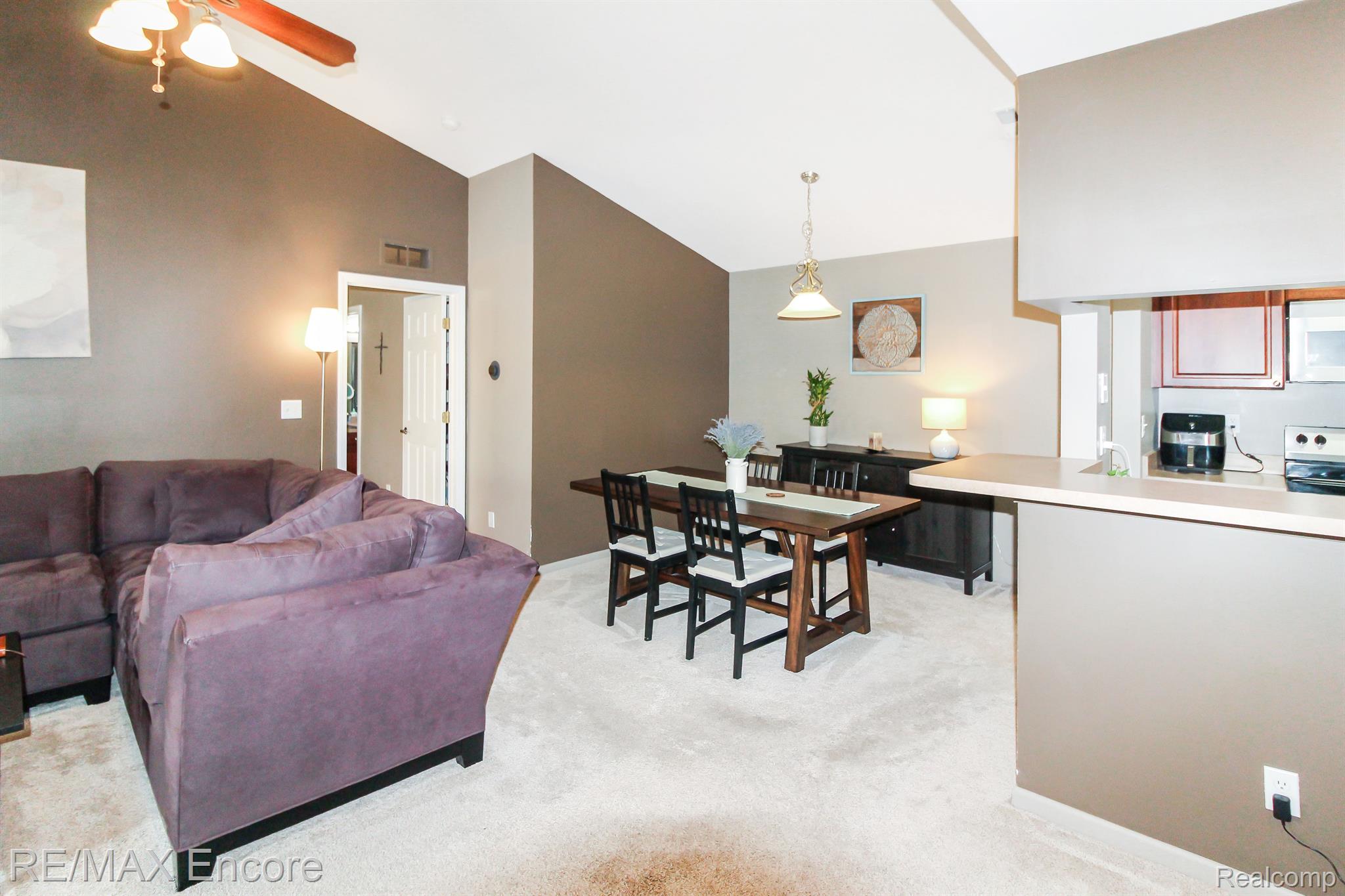 3464 Tremonte Circle Rochester, MI 48306 - Photo 5 of 21 Dining area